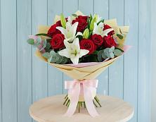 Букет цветов из:  Лилии и Розы в Агроном