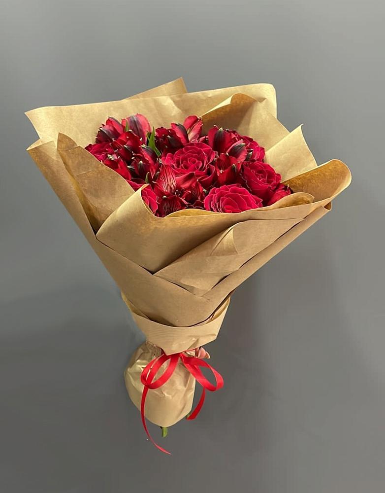 Букет цветов из: Альстромерии и Розы в Агроном