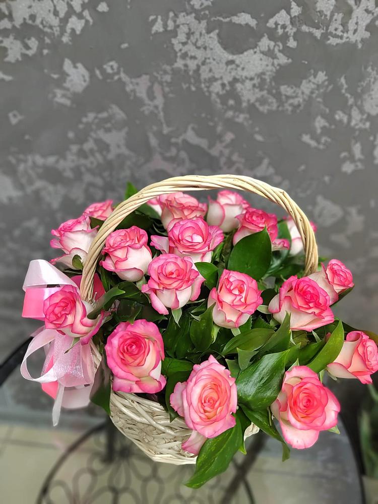 Цветочная композиция из Розы в корзине в Агроном