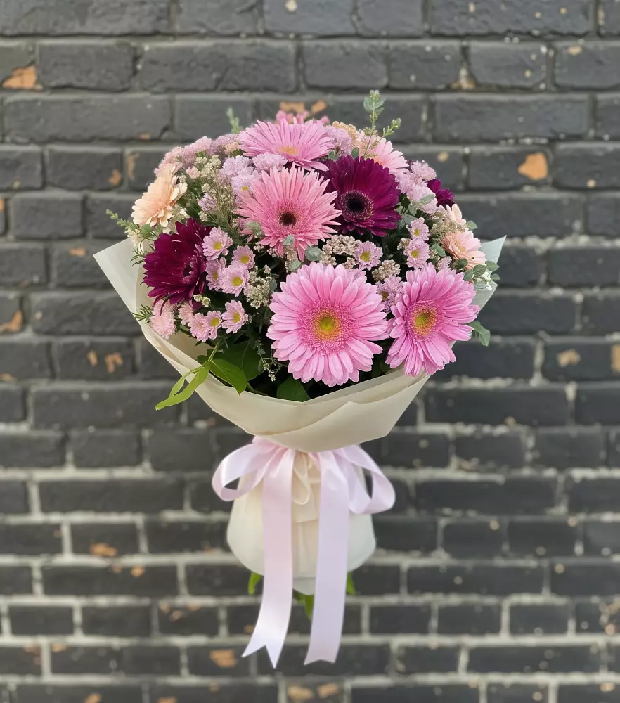 Букет цветов из: Герберы и Хризантемы в Агроном