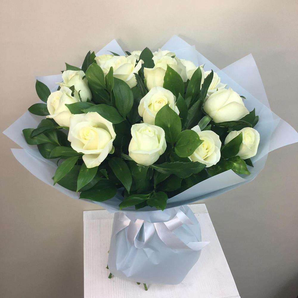 Букет 15 Белых роз Проуд в Агроном