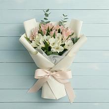 Букет цветов из:  Альстромерии в Агроном