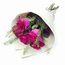 Букет цветов из:  Розы в Агроном