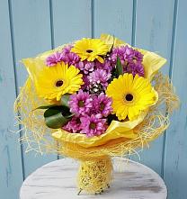 Букет цветов из:  Хризантемы и Герберы в Агроном
