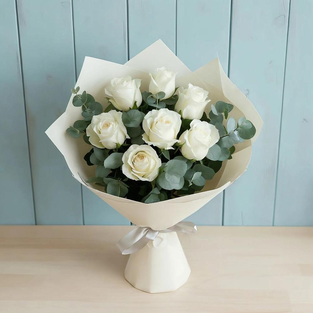 Букет Белые розы в Эвкалипте в Агроном
