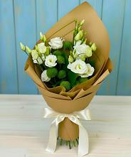 Букет цветов из:  Хризантемы и Лизиантусы в Агроном