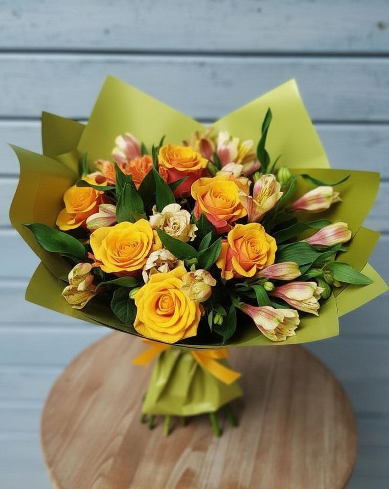 Букет цветов из: Альстромерии и Розы в Агроном