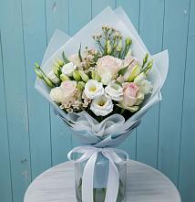 Букет цветов из:  Розы и Лизиантусы в Агроном