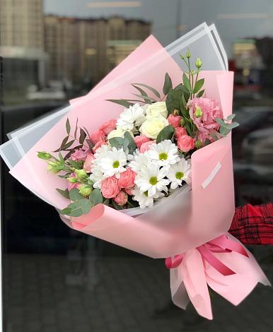 Букет цветов из: Розы, Лизиантусы и Хризантемы в Агроном