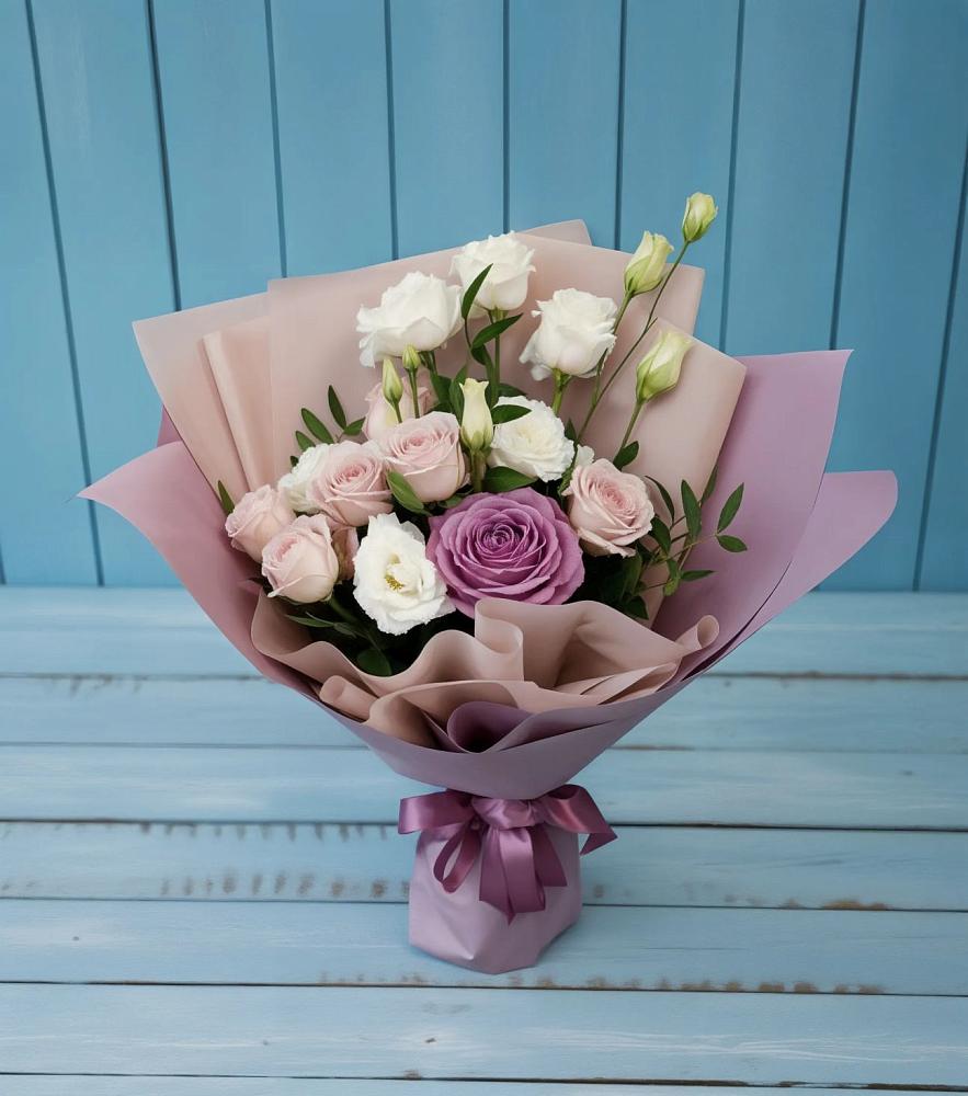 Букет цветов из: Розы и Лизиантусы в Агроном